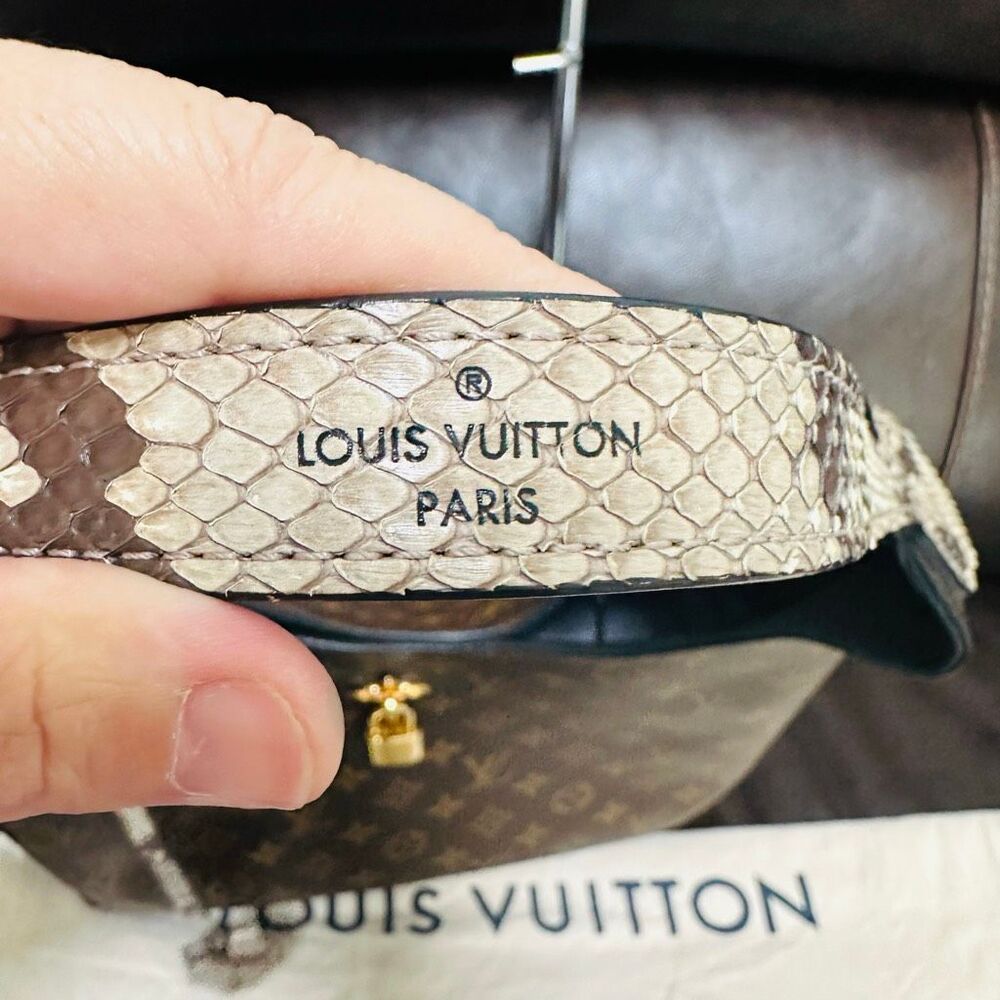 Louis Vuitton Flower Hobo Python strap - Picture 6 of 16